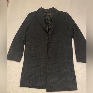 Men’s medium dress coat. Fall and winter wear. Business attire or casual dress